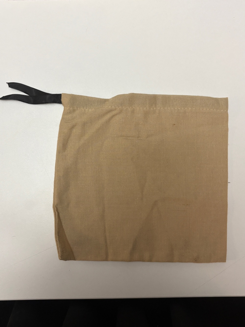 Gucci Beige/Tan Drawstring Dust Bag for Men’s Bags - Picture 2 of 2